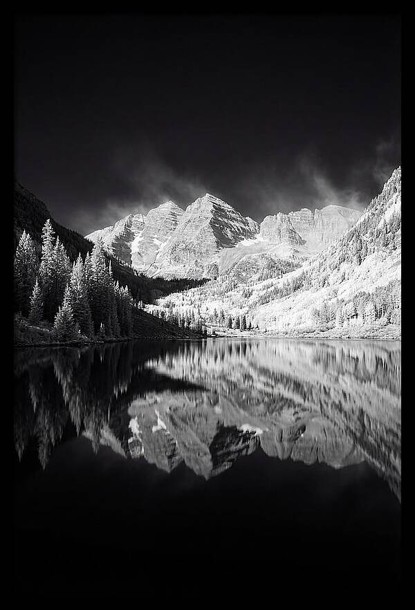 Maroon Bells Reflection At Dawn