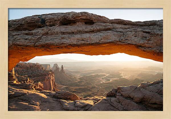 Mesa Arch At Dawn