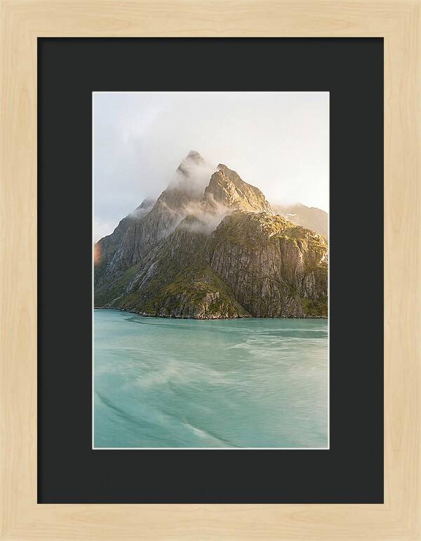 Milford Sounds Majestic Peaks