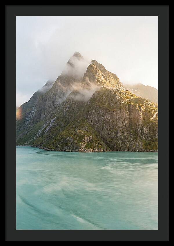 Milford Sounds Majestic Peaks