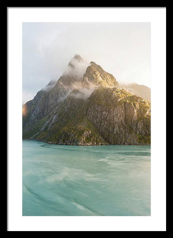 Milford Sounds Majestic Peaks