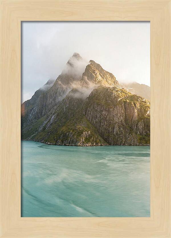 Milford Sounds Majestic Peaks