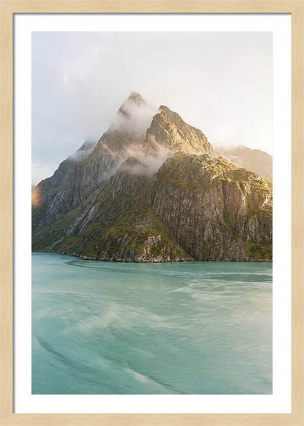 Milford Sounds Majestic Peaks