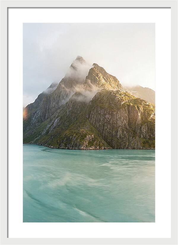 Milford Sounds Majestic Peaks