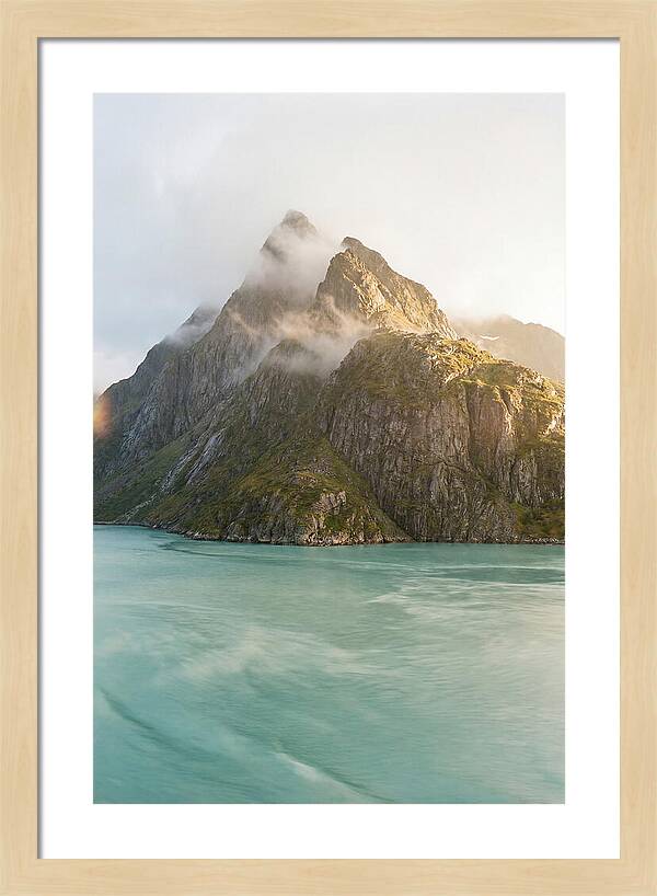 Milford Sounds Majestic Peaks