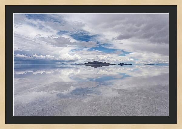 Mirrored Serenity Of Salar De Uyuni