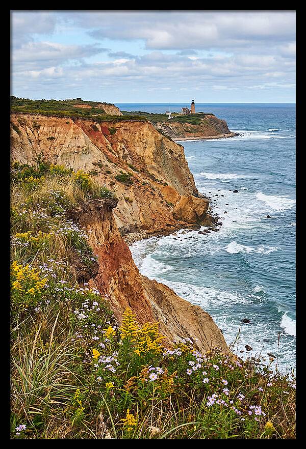 Mohegan Bluffs Serenity