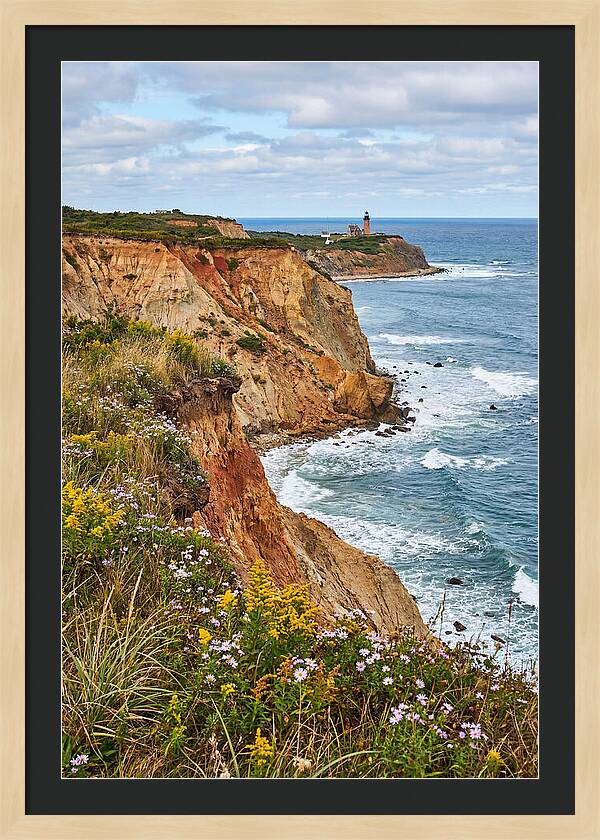 Mohegan Bluffs Serenity