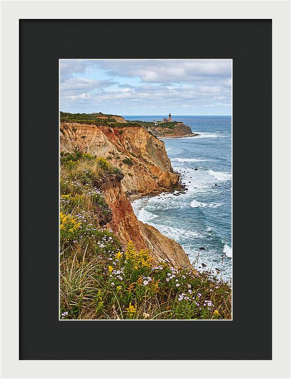 Mohegan Bluffs Serenity
