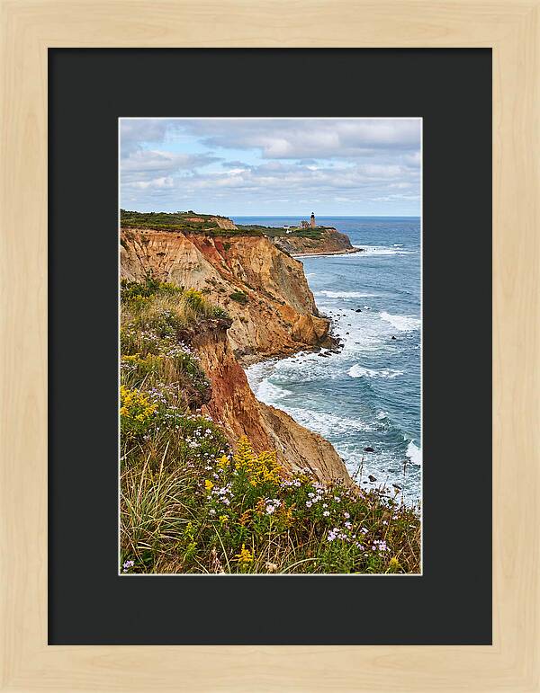 Mohegan Bluffs Serenity