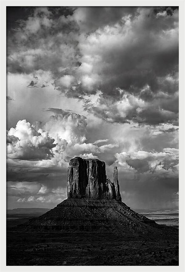 Monument Valleys Majestic Mittens