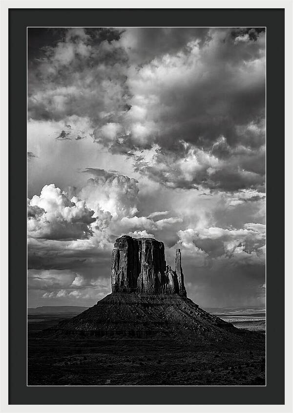 Monument Valleys Majestic Mittens