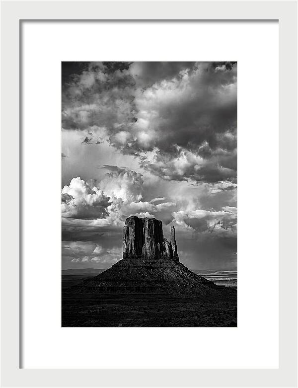 Monument Valleys Majestic Mittens