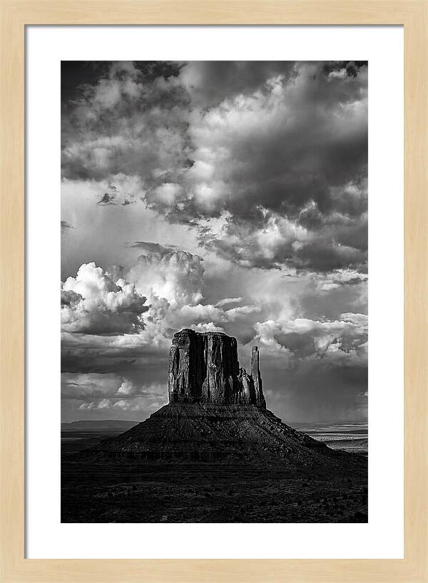 Monument Valleys Majestic Mittens