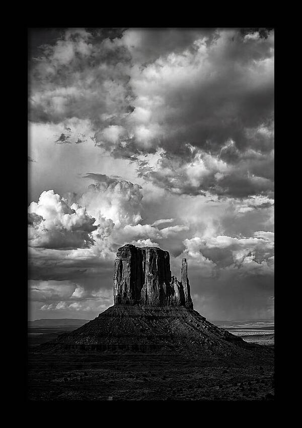 Monument Valleys Majestic Mittens