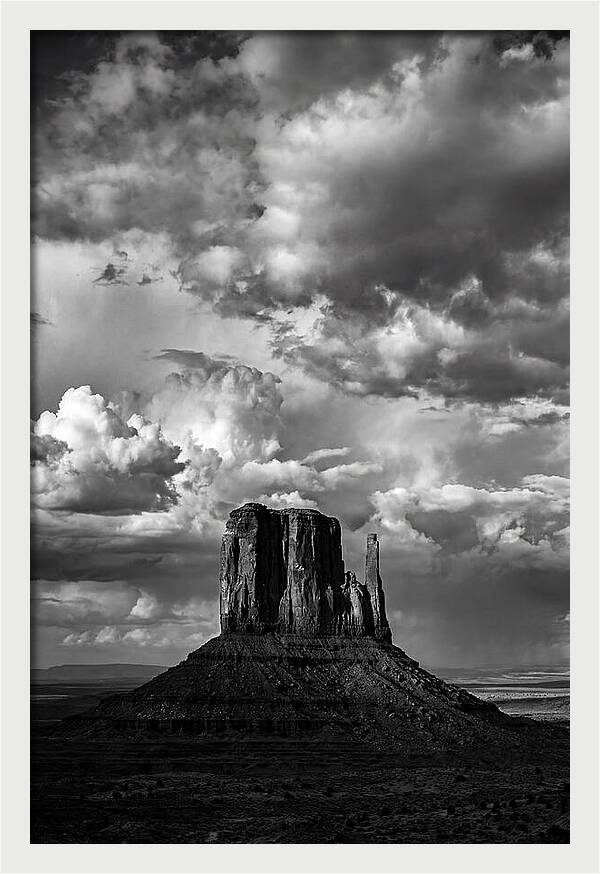 Monument Valleys Majestic Mittens