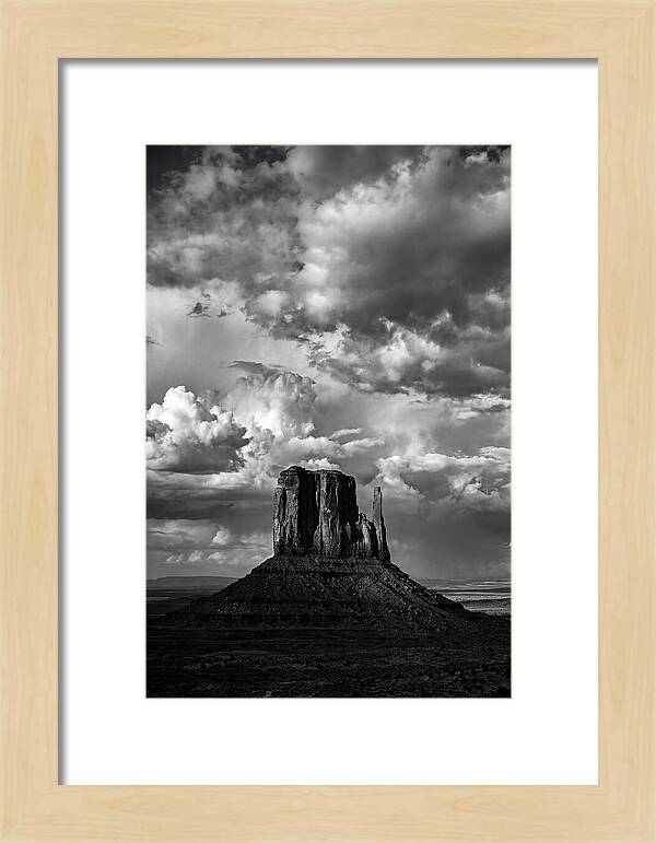 Monument Valleys Majestic Mittens