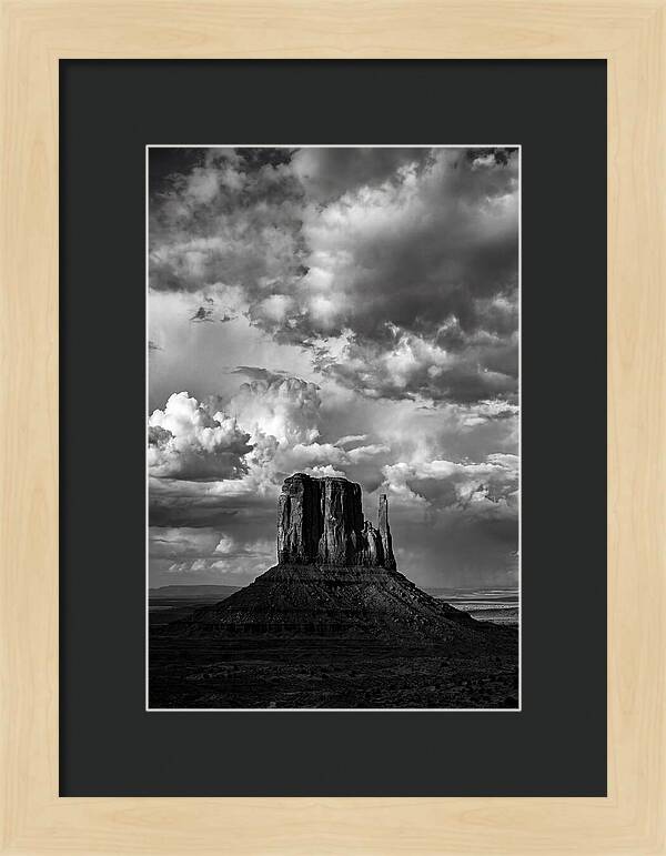 Monument Valleys Majestic Mittens
