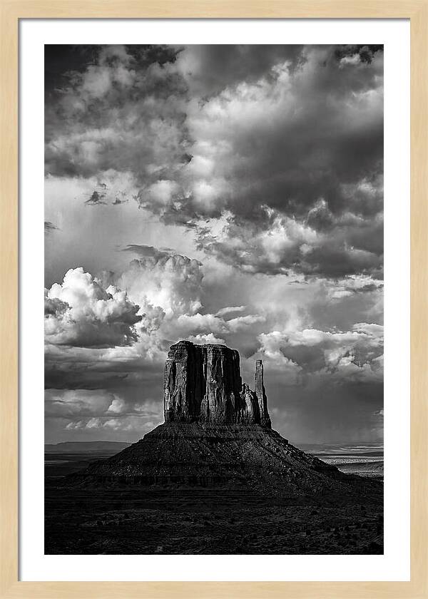 Monument Valleys Majestic Mittens