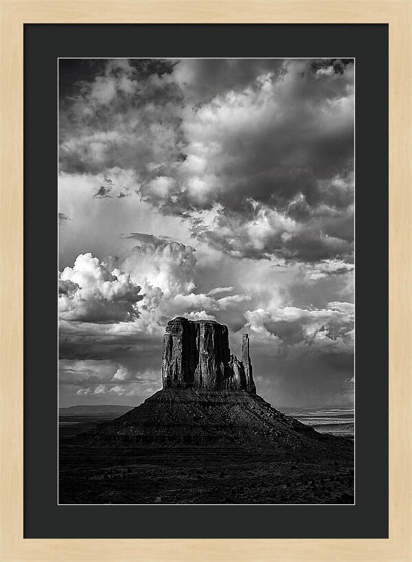 Monument Valleys Majestic Mittens