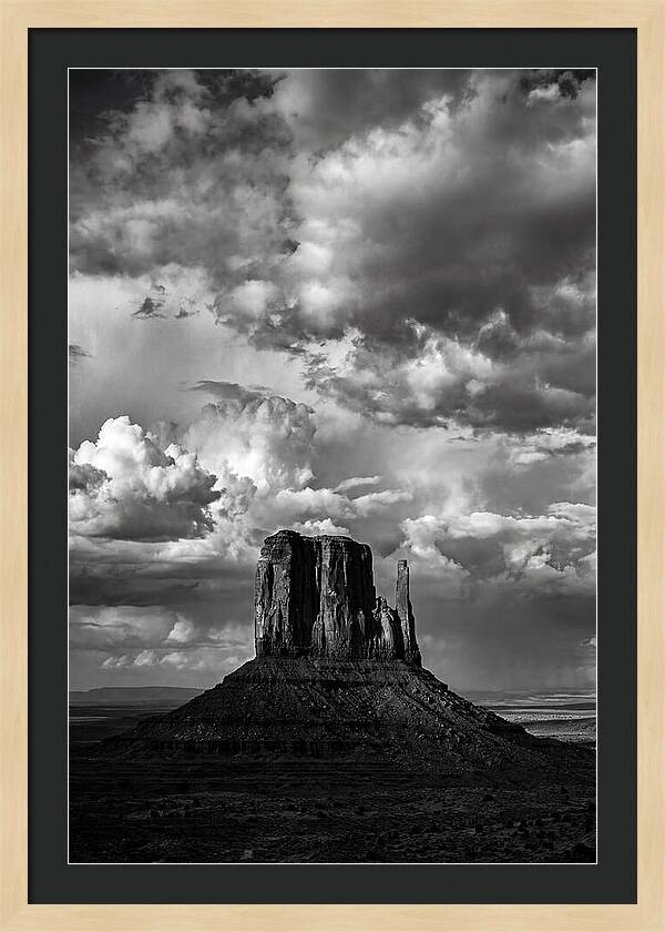 Monument Valleys Majestic Mittens
