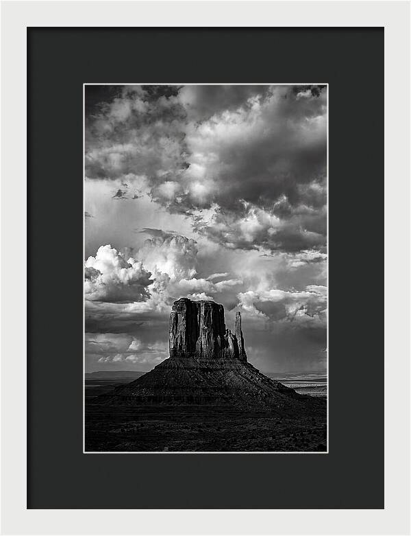 Monument Valleys Majestic Mittens