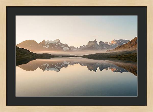 Moraine Lake Reflections At Dawn