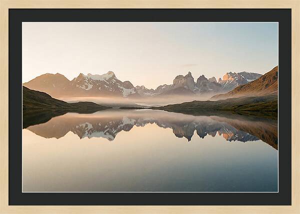Moraine Lake Reflections At Dawn