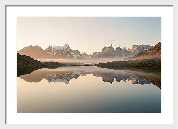 Moraine Lake Reflections At Dawn