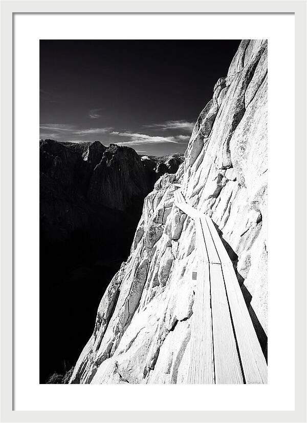 Mount Hua Thrilling Plank Walk