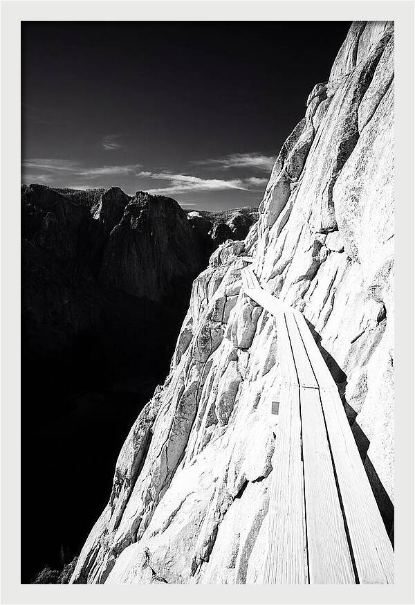 Mount Hua Thrilling Plank Walk