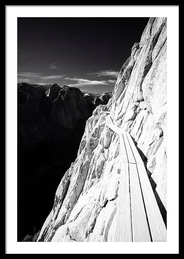 Mount Hua Thrilling Plank Walk