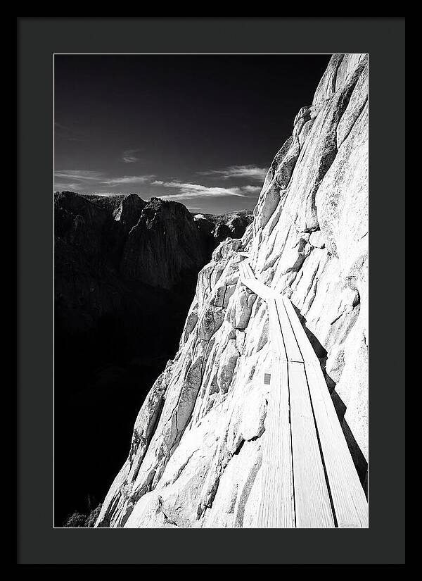 Mount Hua Thrilling Plank Walk