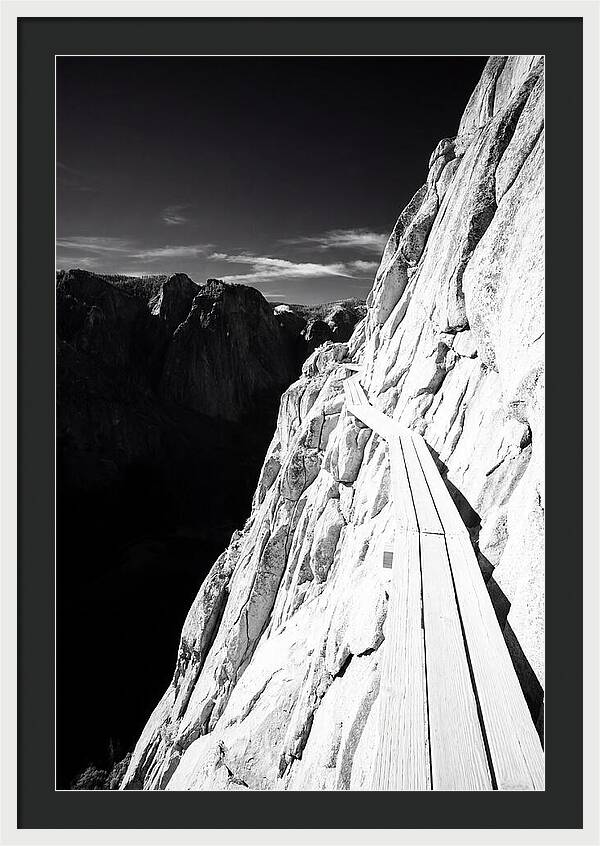Mount Hua Thrilling Plank Walk