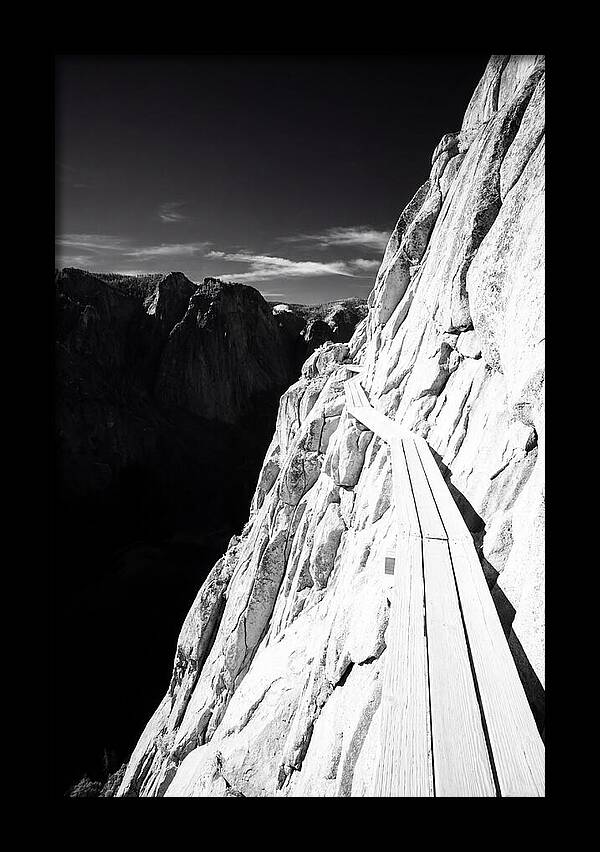 Mount Hua Thrilling Plank Walk