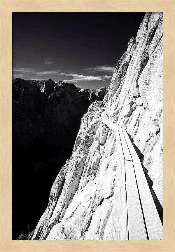 Mount Hua Thrilling Plank Walk