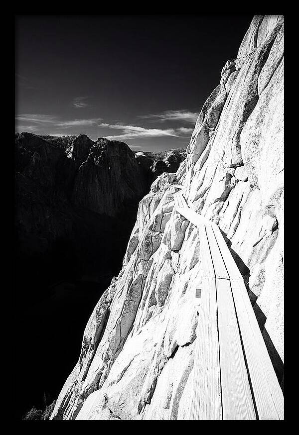 Mount Hua Thrilling Plank Walk