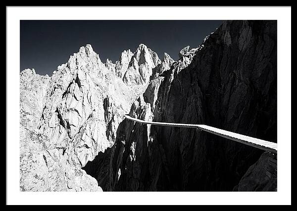 Mount Huas Thrilling Plank Walk