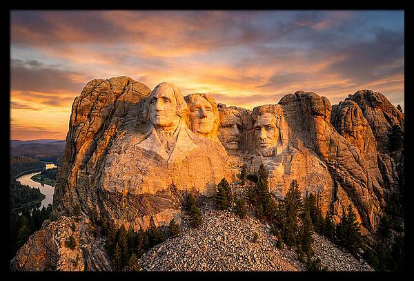 Mount Rushmore At Sunset