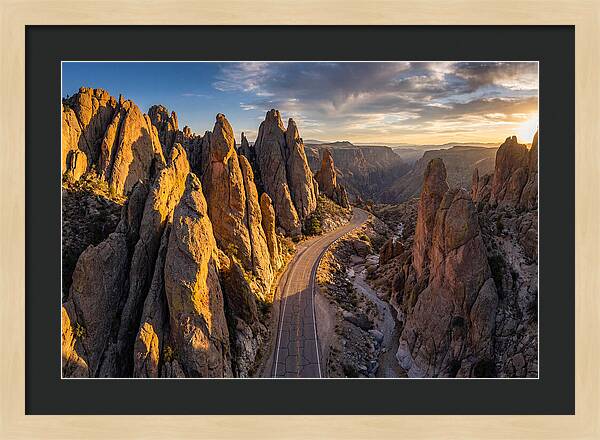 Needles Highway Spire Corridor
