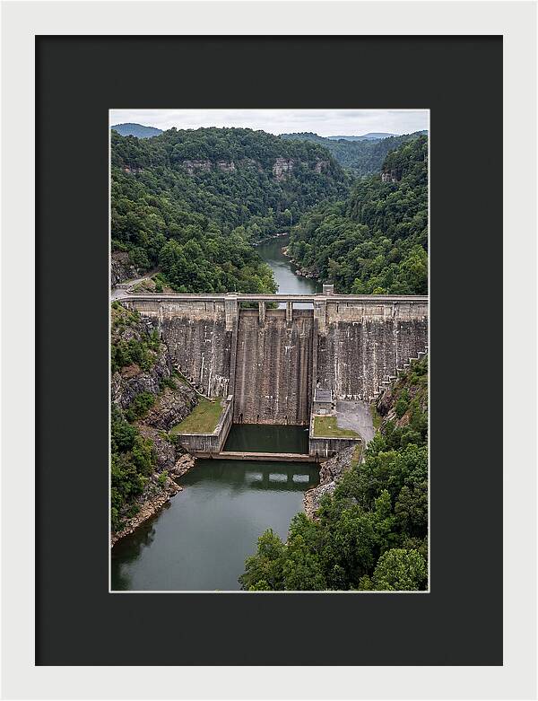 Norris Dam Surrounded By Nature