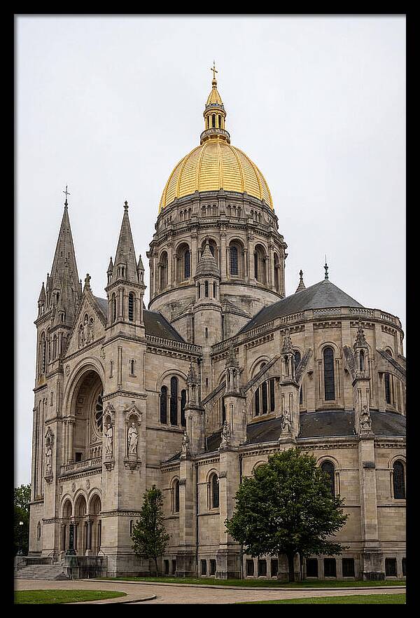 Notre Dame Basilica Grandeur