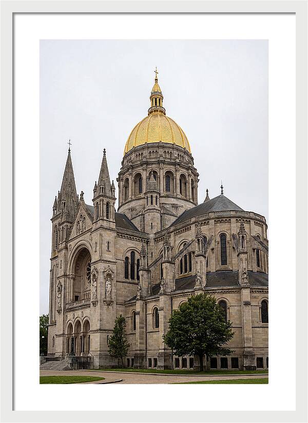 Notre Dame Basilica Grandeur