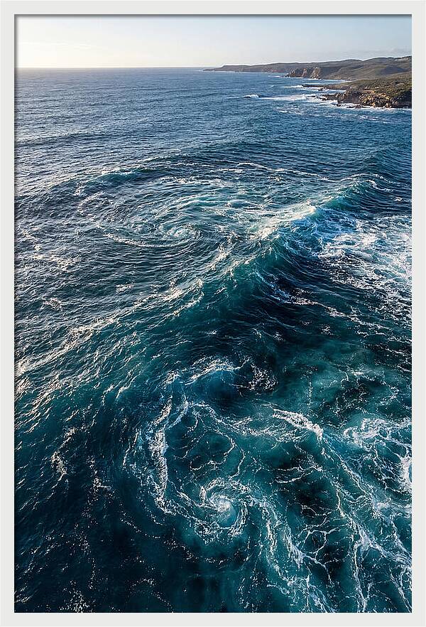 Oceanic Rhythm In Motion