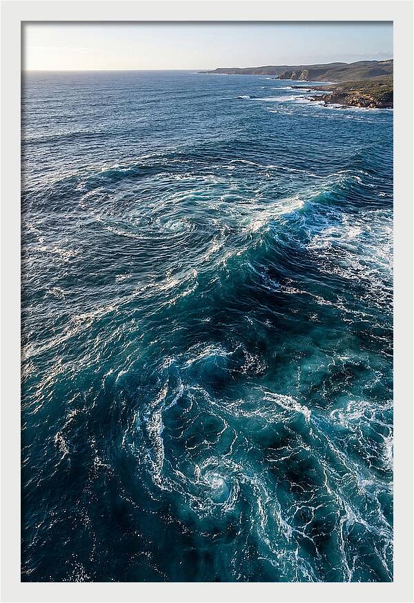 Oceanic Rhythm In Motion