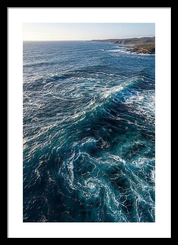 Oceanic Rhythm In Motion