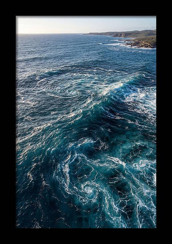 Oceanic Rhythm In Motion
