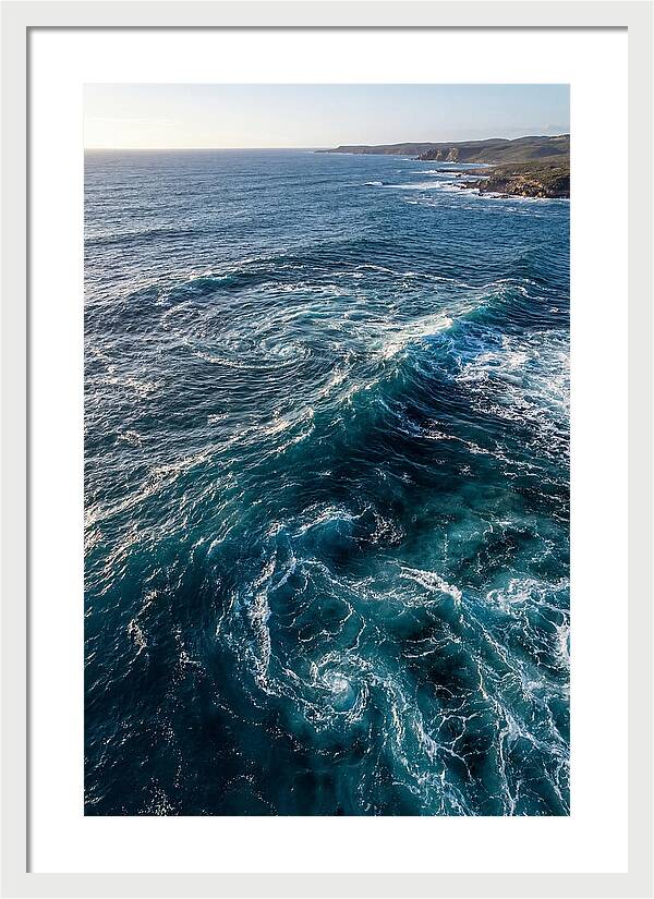 Oceanic Rhythm In Motion