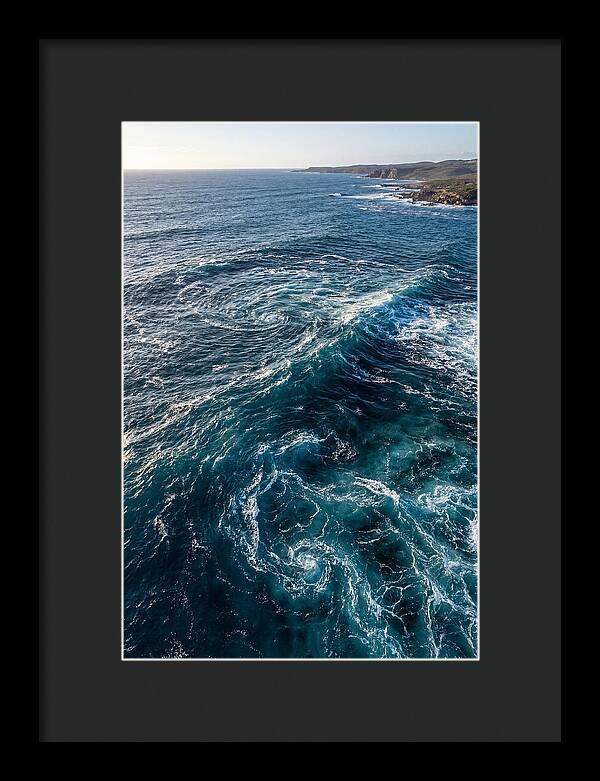 Oceanic Rhythm In Motion