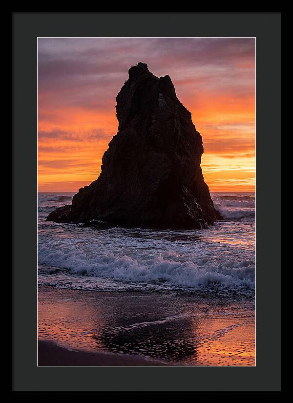 Oceanic Twilight Silhouette